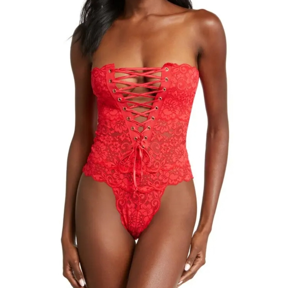 Spinster Reversible Lace Bodysuit in Siren Red XS NWT Free People